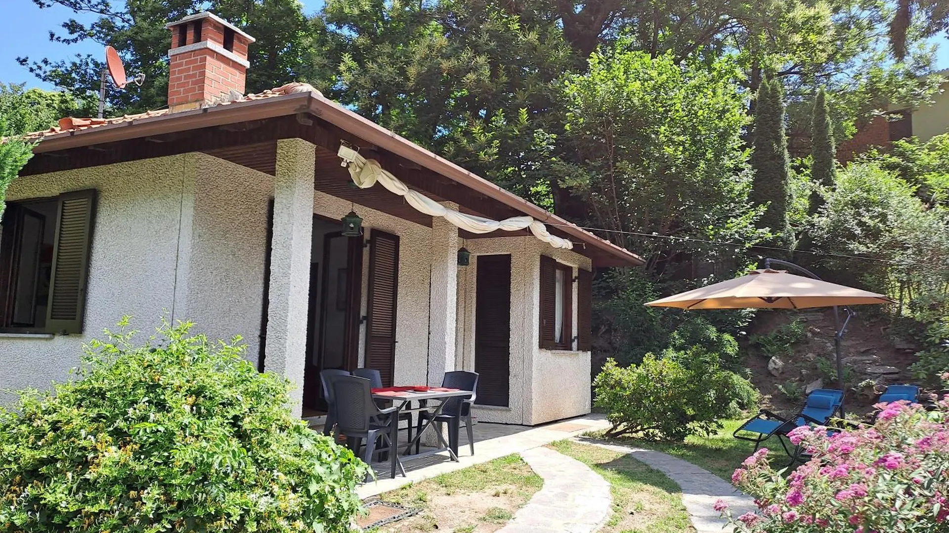Villetta Singola Con Giardino Cottage Ghisallo Zona Bellagio Magreglio 0*,  Italy